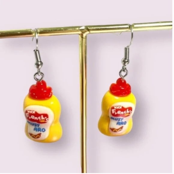 ❤️ FREE Mustard Food Snack Pop Art Artsy Chic Trendy Charm Jam Hip Drop Earrings - Picture 1 of 5